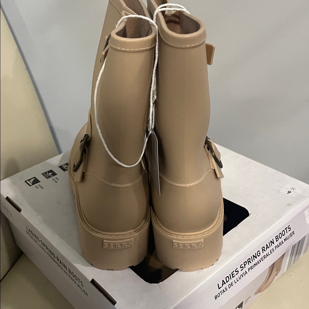 Serra Spring Rain Boots Size 9 NWT Water resistant Cushioned insole - Picture 6 of 7